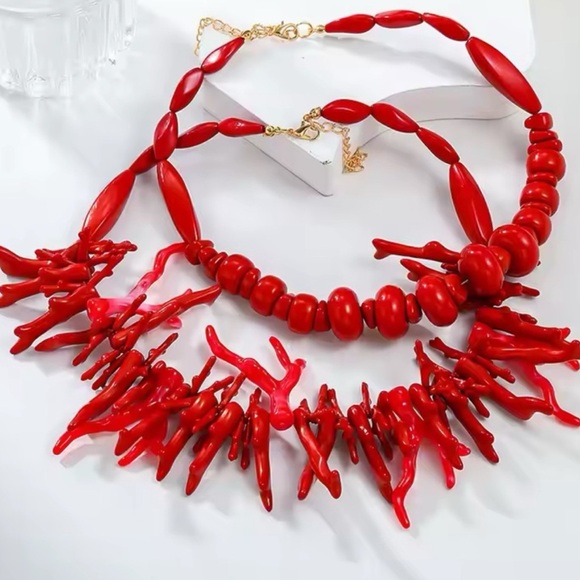 Vintage Red Coral Statement Necklace - Picture 7 of 10